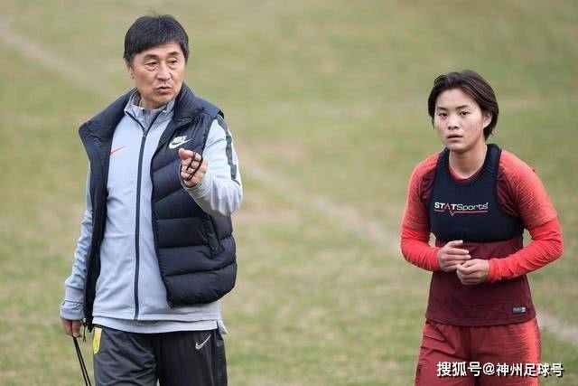 米利克·托马斯：我天天泡球馆里 除了练球什么都不想